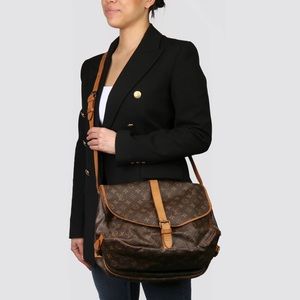 Authentic Louis Vuitton saumur 35 messenger bag